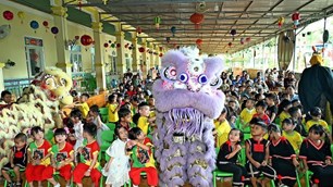  Mùa trăng đong đầy yêu thương nơi biên giới