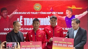 Trao thưởng cho đội tuyển MMA sau khi vượt chỉ tiêu tại SEA Games 33