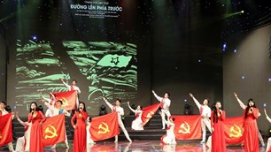 Sẵn sàng cho chương trình nghệ thuật đặc biệt “Đường lên phía trước“