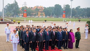 Lãnh đạo Đảng, Nhà nước viếng Chủ tịch Hồ Chí Minh nhân kỷ niệm 96 năm Ngày thành lập Đảng