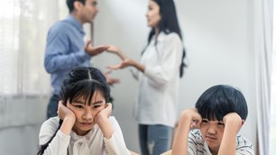 Nếu cha mẹ có 3 thói quen “nghèo” này, con cái khó thành công trong tương lai