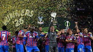 Crystal Palace: Từ bờ vực phá sản đến ngai vàng Conference League