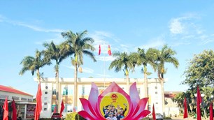 Gia Lai rực rỡ cờ hoa hướng về ngày hội non sông