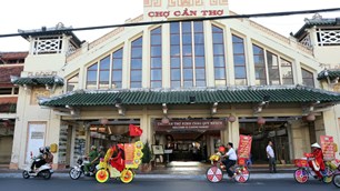 Tưng bừng Hội thi trang trí và diễu hành xe tuyên truyền bầu cử