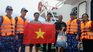 Cảnh sát biển Việt Nam nắm tình hình các vùng biển, đảo ven bờ Nam Trung Bộ