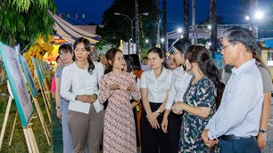 Triển lãm ký họa kháng chiến “Ký ức tháng Tư - Non sông thống nhất” 