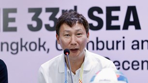 HLV Kim Sang-sik nói điều bất ngờ về trọng tài trước trận chung kết với U22 Thái Lan