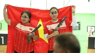 Phá thêm kỷ lục, Trịnh Thu Vinh có được HCV thứ tư tại SEA Games 33