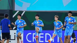 U23 Việt Nam trở lại tập luyện, chuẩn bị cho trận tứ kết với U23 UAE
