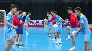 Tuyển futsal Việt Nam tăng tốc trước vòng tứ kết châu Á