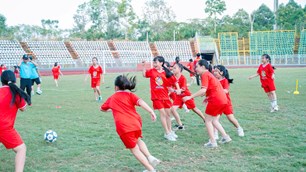 Cần Thơ: Sôi động ngày hội bóng đá nữ nhân dịp Quốc tế Phụ nữ 8.3