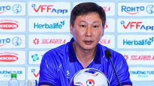 HLV Kim Sang-sik nói gì trước cuộc tái đấu với Malaysia?