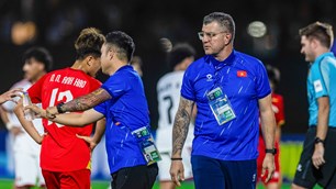 HLV Cristiano Roland nói gì sau khi giúp U17 Việt Nam đoạt vé dự World Cup?