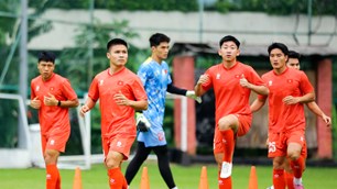Đội tuyển Việt Nam thích nghi mặt sân trước đại chiến Malaysia tại bán kết ASEAN Cup 2026