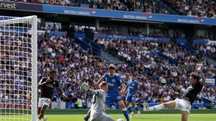 Bảng xếp hạng vòng 1 Ngoại hạng Anh: Brighton dẫn đầu, Man United trắng tay 