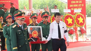 Quảng Ngãi truy điệu, tiễn đưa 12 liệt sĩ về nơi an nghỉ