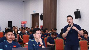 Nâng cao kiến thức về y học thể thao và phòng chống doping trong bóng đá