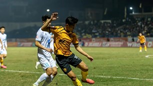 Thanh Hóa cầm hòa Nam Định 2-2 trong trận cầu kịch tính vòng 12 V-League