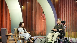 Câu chuyện “hoa nở sau giông bão” của chàng trai bại não bẩm sinh