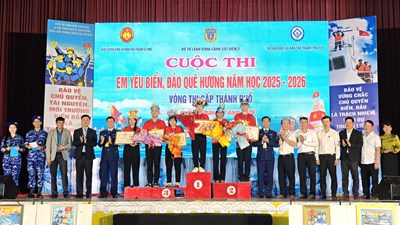 Sôi nổi Cuộc thi “Em yêu biển, đảo quê hương” tại Huế