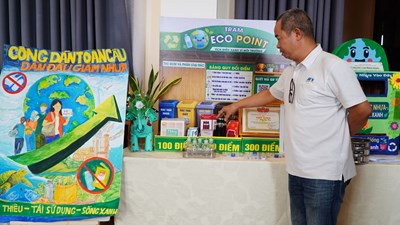 Lan tỏa tinh thần sống xanh từ cuộc thi giảm nhựa trong trường học tại Huế