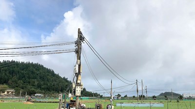 Lý Sơn linh hoạt đưa điện ra đồng - quyết sách hiệu quả giúp người dân vượt khó