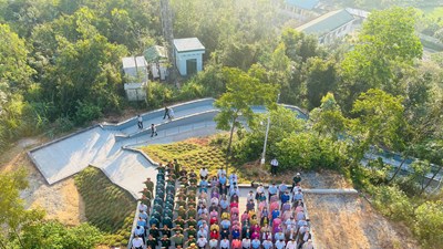 Tuổi trẻ Quảng Ngãi sinh hoạt dưới cờ tại Di tích Núi Sơn