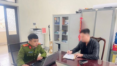 Vụ chặn đầu, khoá đuôi xe trong ngõ: Tài xế thừa nhận đã sai