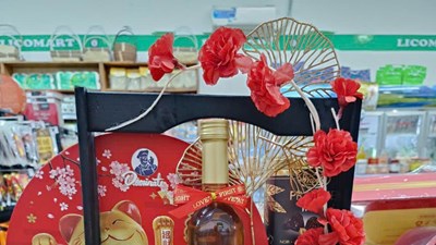 Thị trường Tết bắt đầu vào mùa