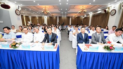 Đừng để nhân tài không chờ được cơ chế