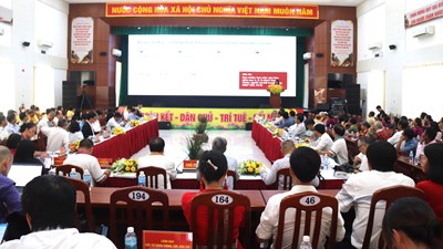 Bảo tồn nghệ thuật làm gốm Chăm gắn với sinh kế cộng đồng
