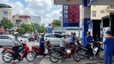 Giá xăng dầu hôm nay 22.12: Dầu thế giới biến động nhẹ