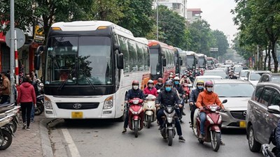 Giao thông Hà Nội sáng 19.1: Điểm nóng Chùa Láng – Mai Dịch