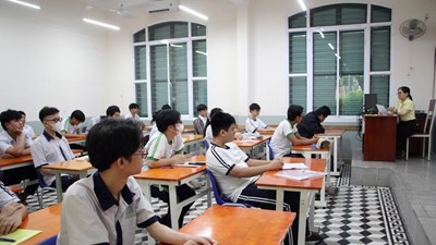 Công bố điểm sàn khối ngành sư phạm, sức khỏe và pháp luật năm 2026