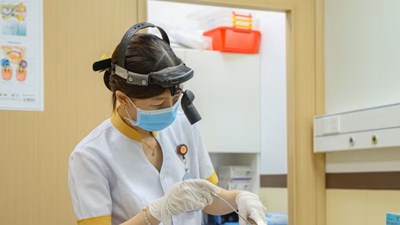 Phẫu thuật thành công cho bệnh nhân chịu cảnh “ngủ ngồi” hơn 10 năm ở Cà Mau 