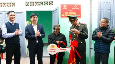 Công an Quảng Ngãi hoàn thành Chiến dịch Quang Trung, hồi sinh những mái nhà sau lũ