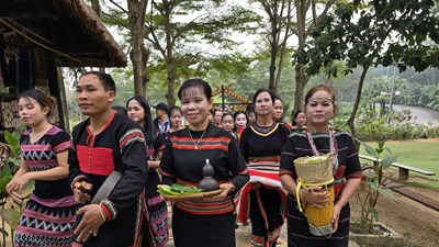  Tháng gia đình đậm sắc màu văn hóa tại “Ngôi nhà chung”