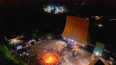 Khôi phục “trái tim” văn hóa buôn làng