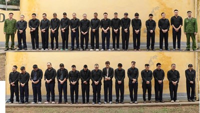 Bóng đá “miễn phí” và dòng tiền hơn 130 tỉ đồng từ quảng cáo cờ bạc