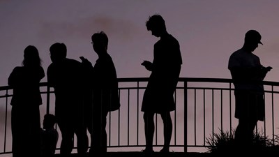 (Bài 3) Thế giới tăng tốc dựng “hàng rào số”