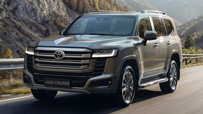 Toyota LC300 hybrid: Chưa kịp ra mắt đã “loạn” giá