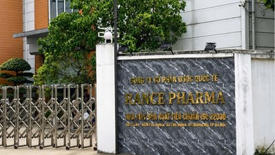 Cựu Chi cục trưởng nhận gần 2,2 tỉ đồng “bôi trơn” từ sữa giả