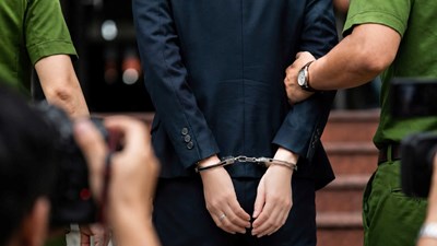 Truy tố cựu cán bộ Tập đoàn Dầu khí lừa đảo hơn 3 tỉ đồng