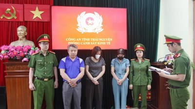 Bắt nguyên hiệu trưởng nhận hối lộ trong cung cấp thực phẩm trường học ở Thái Nguyên