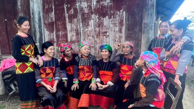 Người Phù Lá ở Sáng Nhè quyết tâm gìn giữ di sản văn hoá đang bị mai một