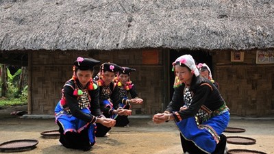 Lễ mừng cơm mới - nét văn hóa đặc sắc của người Si La ở Mường Nhé