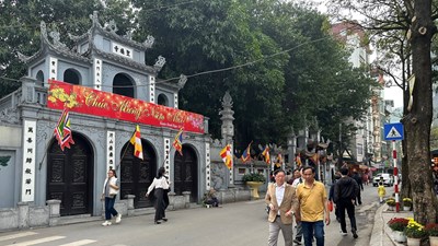 Đầu năm du Xuân cầu duyên ở ngôi chùa linh thiêng nhất Thủ đô