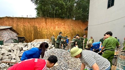 Nhữ Khê chung tay xây nhà Đại đoàn kết, trao sinh kế giúp hộ nghèo vươn lên