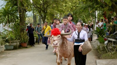 Vui Tết Xíp Xí đậm sắc màu văn hóa Thái ở Phù Yên