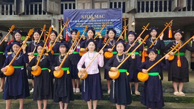 Giữ tiếng đàn Tính của người Tày ở Lâm Thượng
